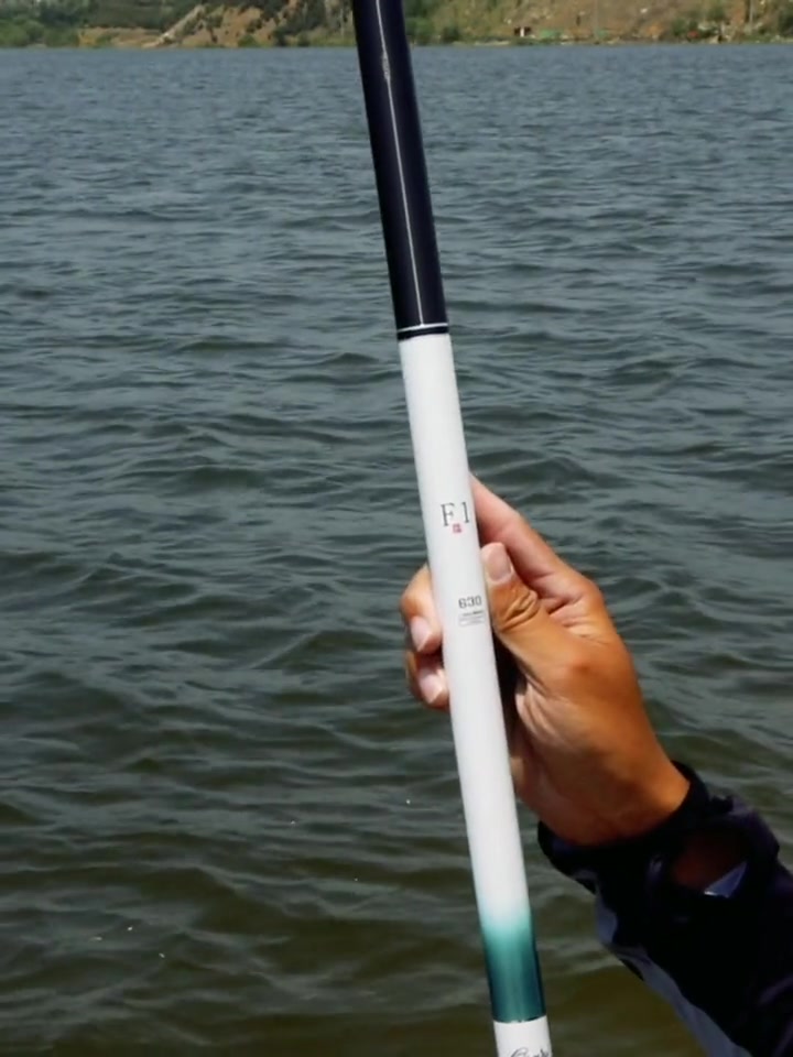 经过半年时间潜心研发的会发光的荧光鱼竿f1,即将开售