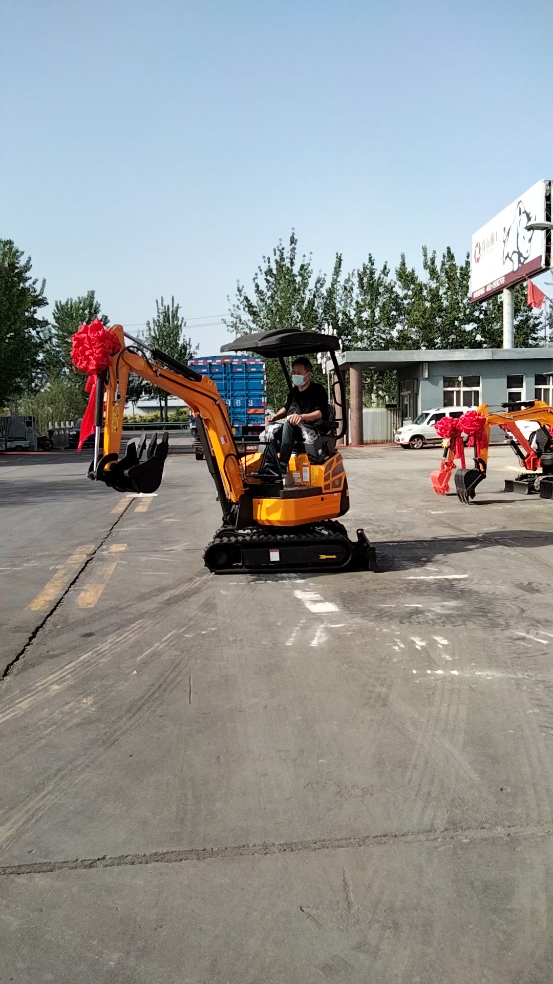 农用20小型挖掘机开挖渠道微型小勾机室内装修小微挖