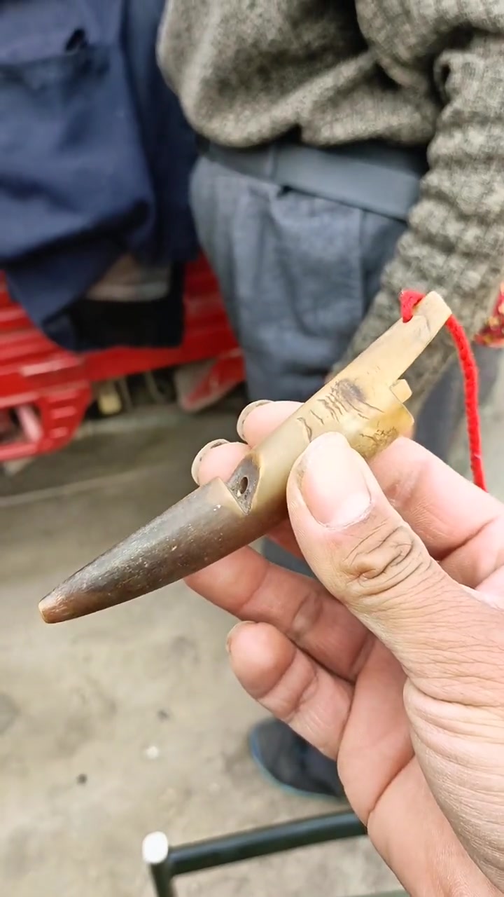 "生活原本沉闷,但跑起来有风" 鹌鹑哨子 老物件 返乡创业青年-度小视