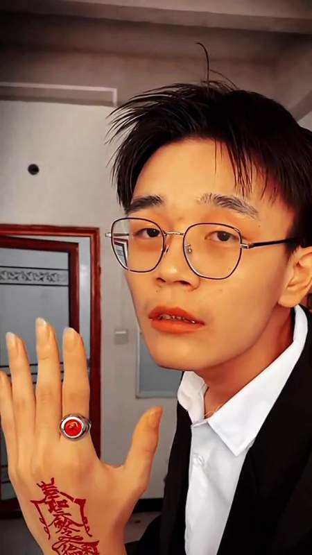 你喜欢哪个版本的二磊 张诗尧-度小视