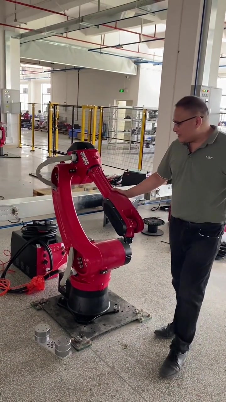 万台的伯朗特六轴机器人,终于有现货了 伯朗特机器人-度小视