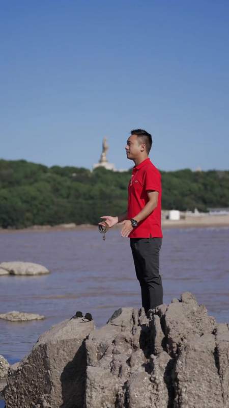 小庄导游相隔万里见月似你普陀山小庄愿您平安喜乐