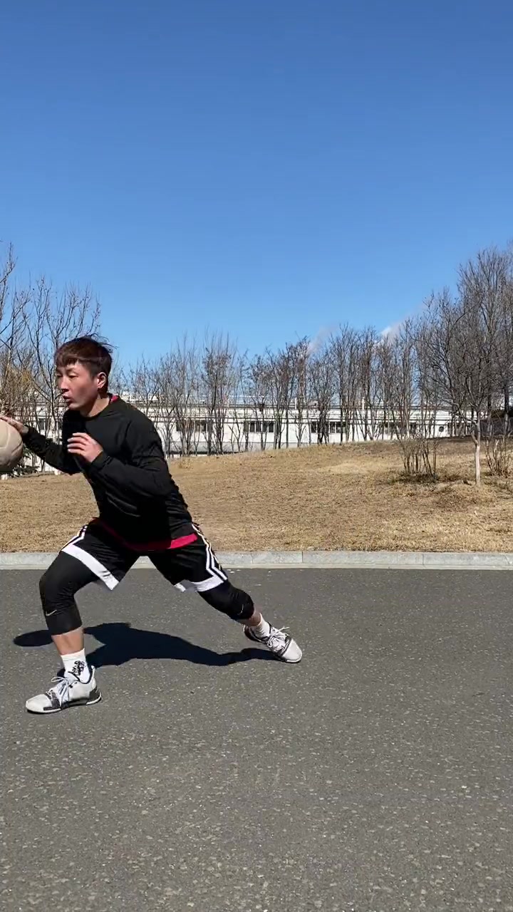 屡试不爽的转髋犹豫步最爱的技巧之一泓霖的篮球