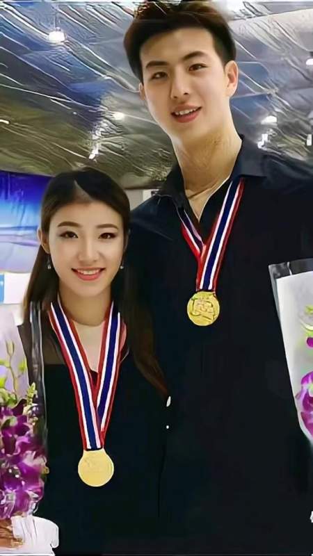 王诗玥吐槽大柳有困难选择症 最美舞者 冰上芭蕾-度小视