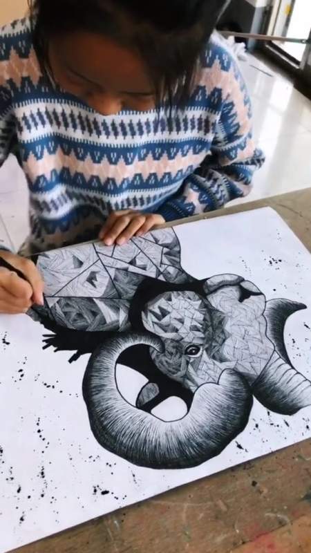 线描装饰画每日一画五年级学生线条练习-度小视