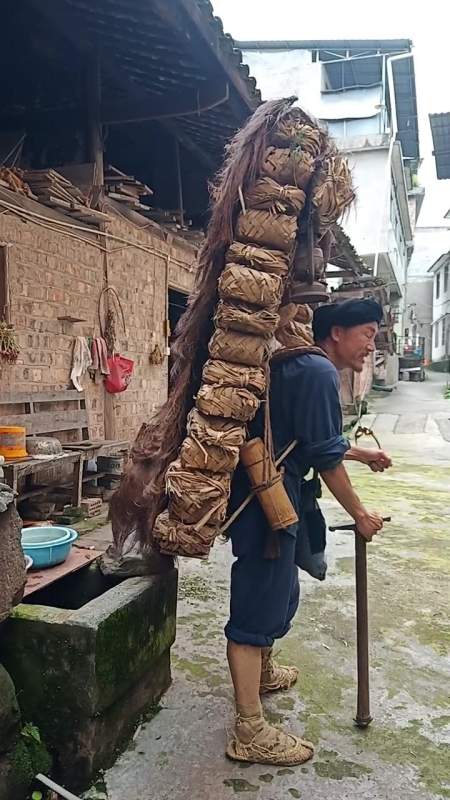 住店时吃饭只给菜钱茶马古道背二哥-度小视