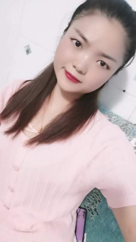 听说你还没有女朋友!单身女老板 我在这里等你-度小视