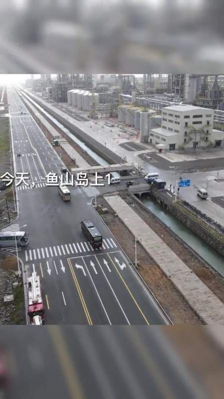 "轩岚诺"步步逼近 舟山鱼山岛紧急转移12000余名务工人员-度小视