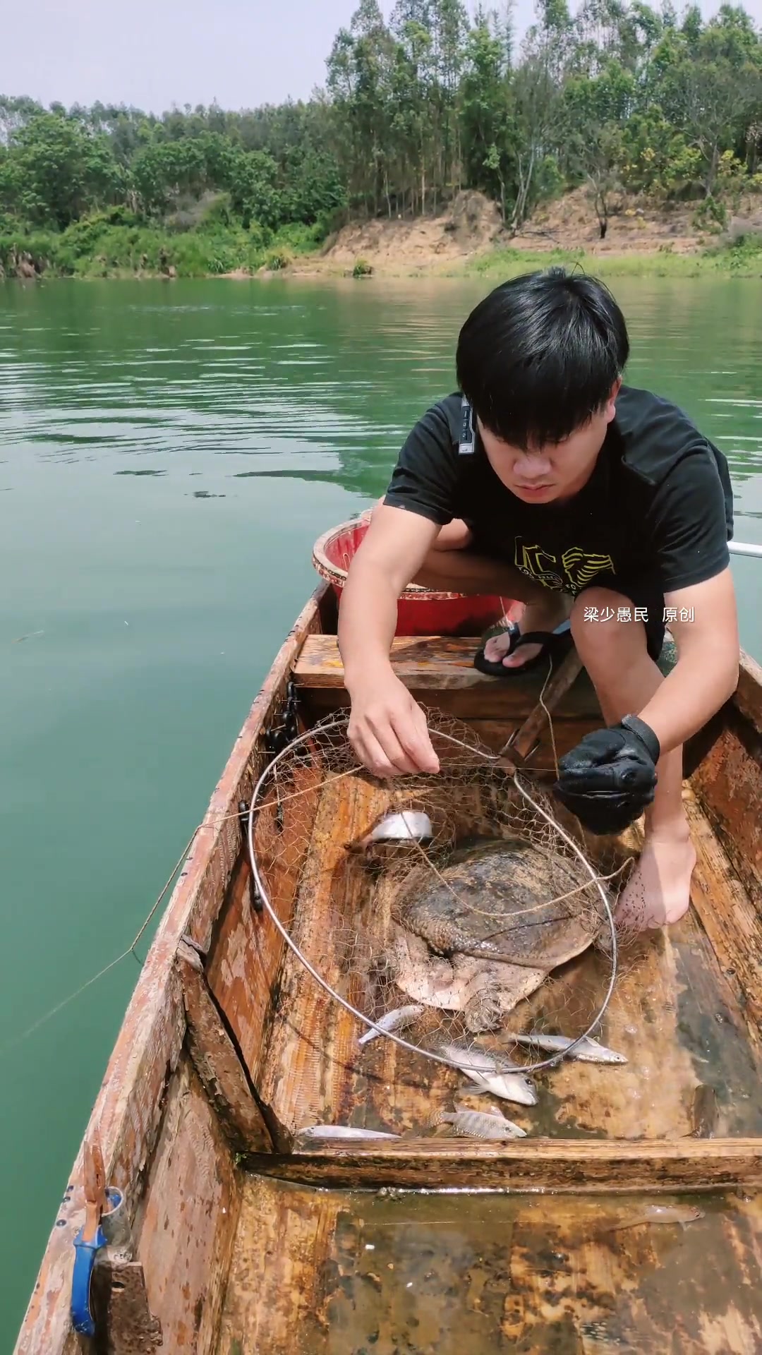 直接上大货,排钩延绳钩 户外捕鱼 户外钓鱼 渔民日常-度小视