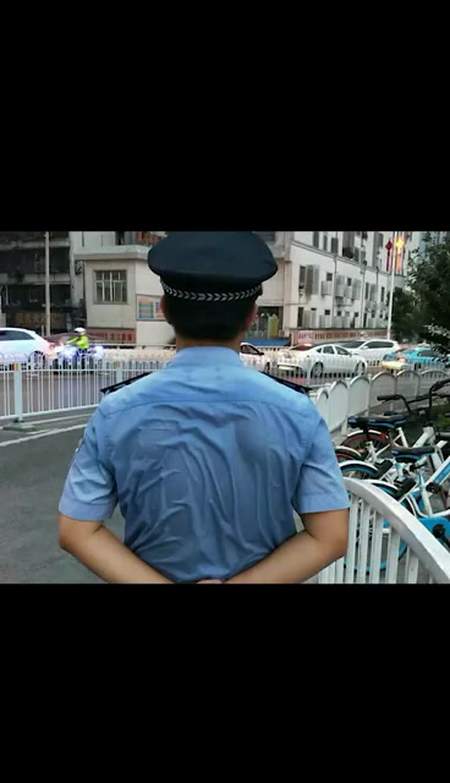 端午节的焰火,警察蜀黍用背影看完-度小视