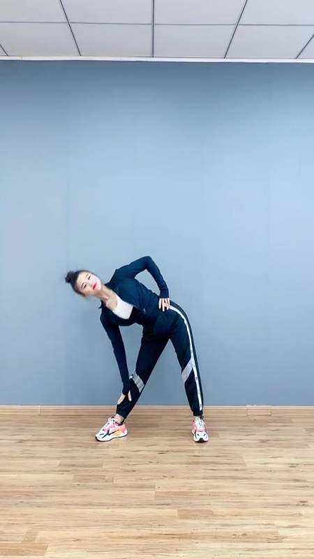 这支爵士舞你学废了吗,胸跨组合练习-度小视