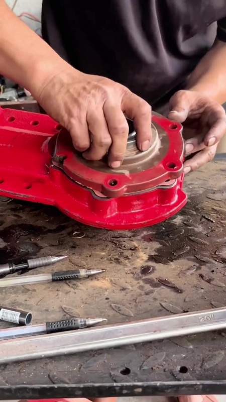 微耕维修,更换微耕机下牙箱-度小视