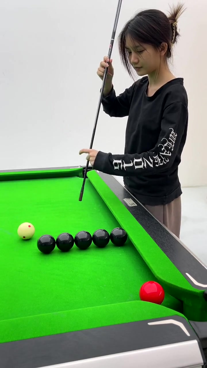 假如台球扎杆有段位,弧线球技巧.靓仔,你现在是在哪个段位-度小视