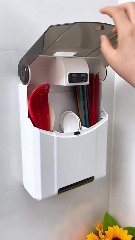 家里的筷子容易潮湿发霉,这款智能筷子筒,干净又卫生,还可以消-度小视
