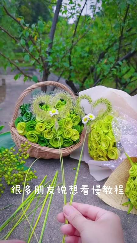 心形狗尾巴草慢教程编织玫瑰花狗尾巴草变爱心-度小视