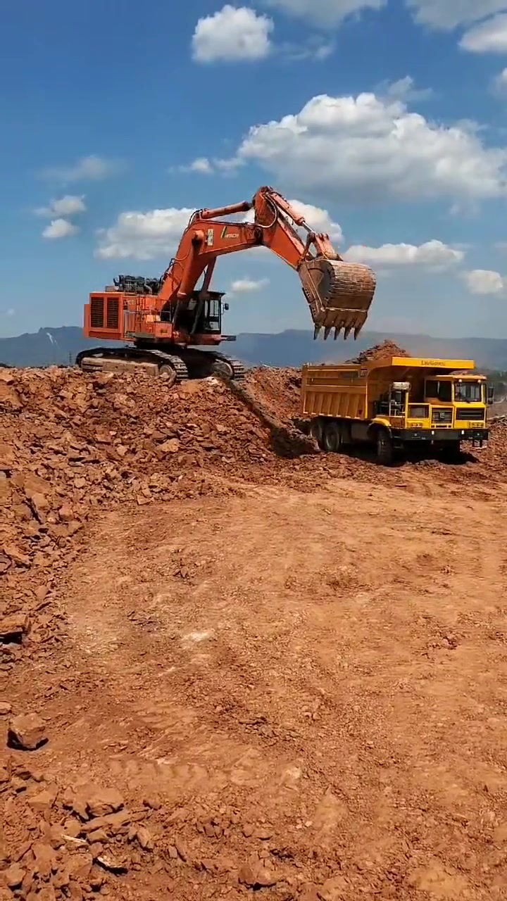 挖掘机 工程机械 看大挖机第一视角-度小视