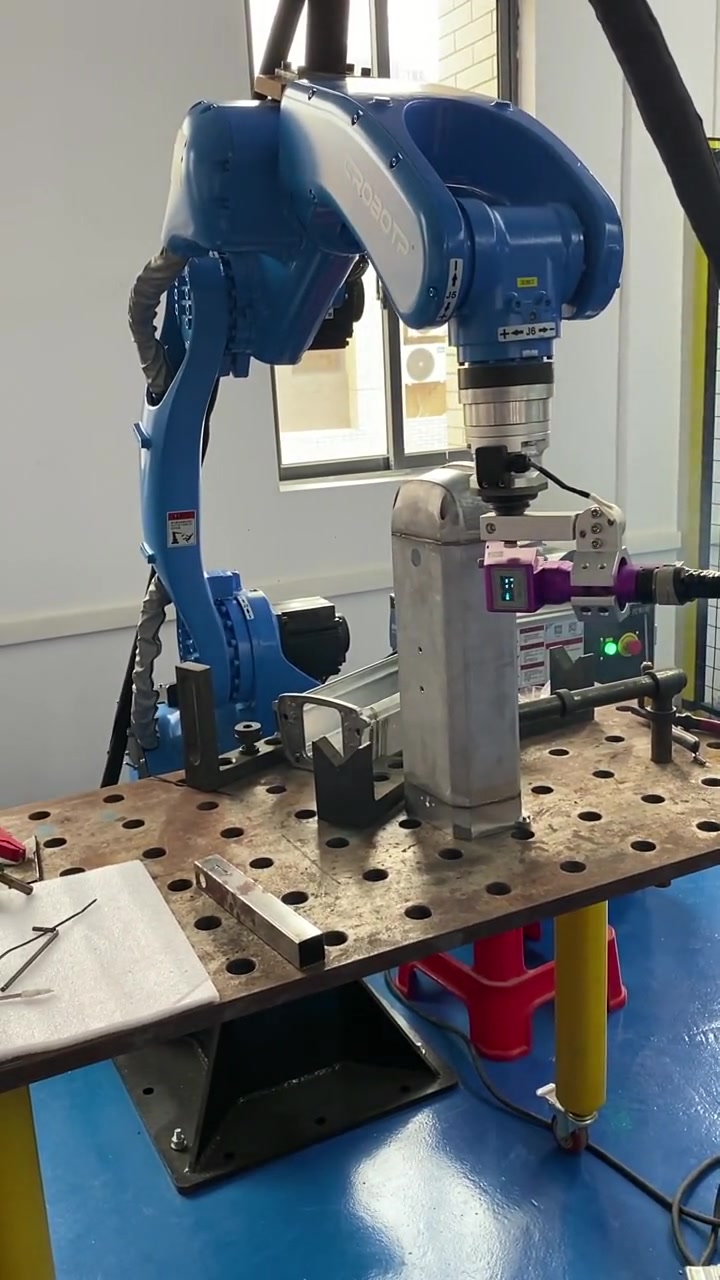 自动焊接设备 焊接机器人 激光焊接