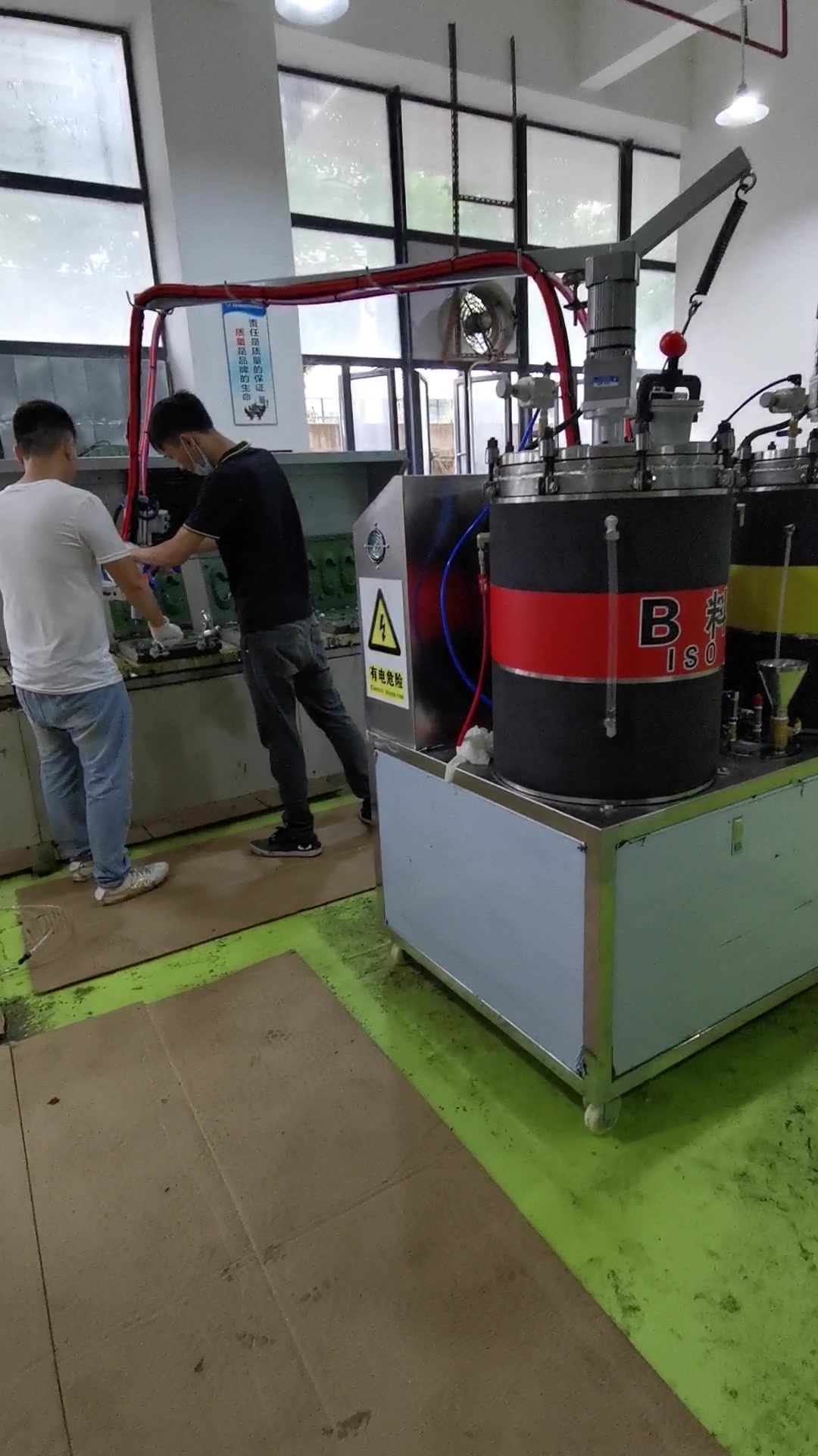 聚氨酯发泡机 pu发泡轮胎 填充发泡设备 现货销售-度小视