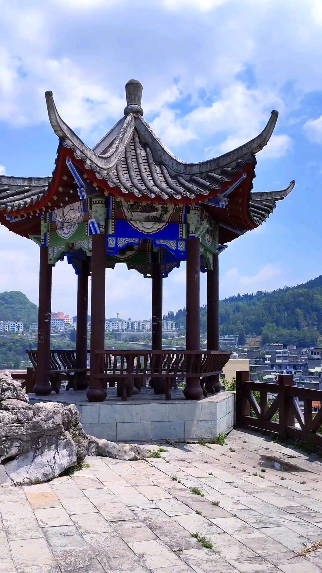 第101集|航拍贵州省毕节市织金县乡镇(牛场镇)路过的朋友帮忙把小红心