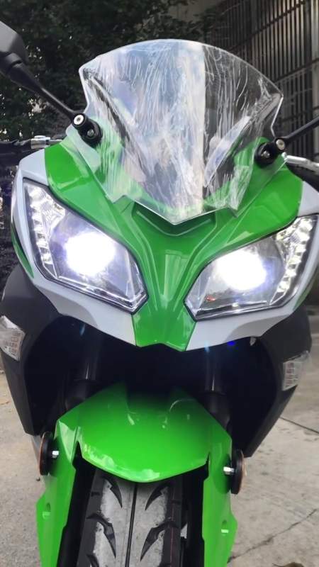 国四金典款一代小忍者绿白色.400双杠水冷-度小视