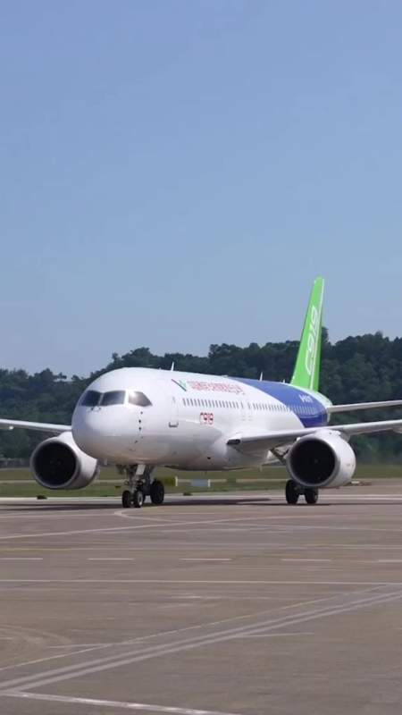 c919国产大飞机,即将交付运营!期待