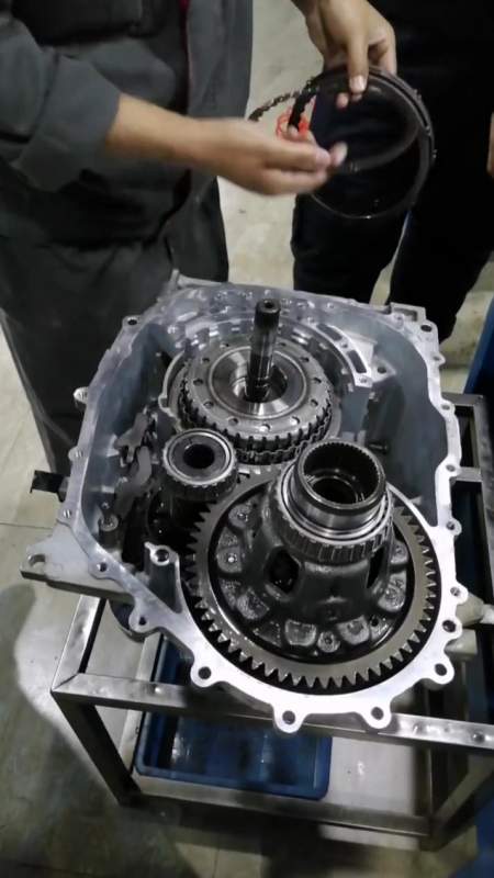 起亚胜达a6mf1变速箱组装全过程-度小视