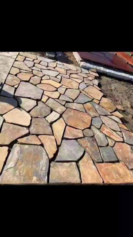 锈色板岩可用于建筑外墙片石园林铺路碎拼石景观垒墙石-度小视