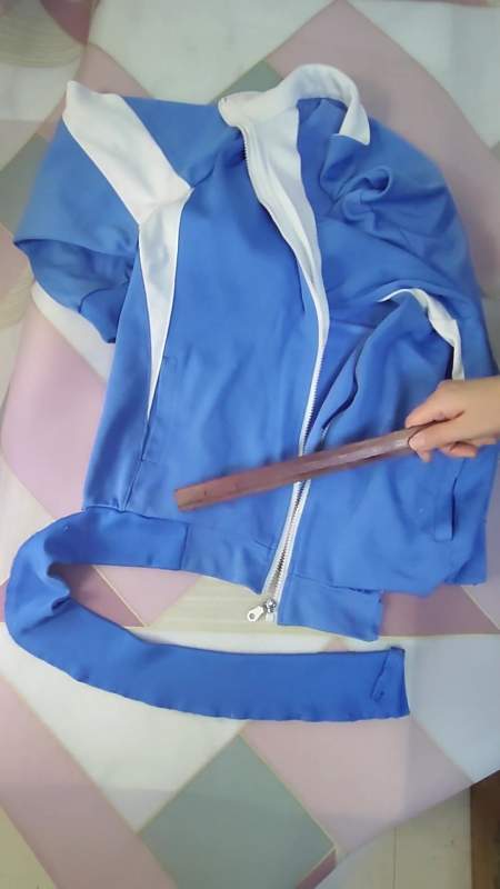 旧衣改造 修改衣服 缝缝补补还能穿 校服 生活小妙招  小助手-度小视