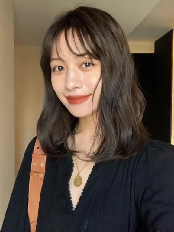 法式蛋卷烫发,适合圆脸女孩的蓬松烫发 韩式短发 北京烫发-度小视