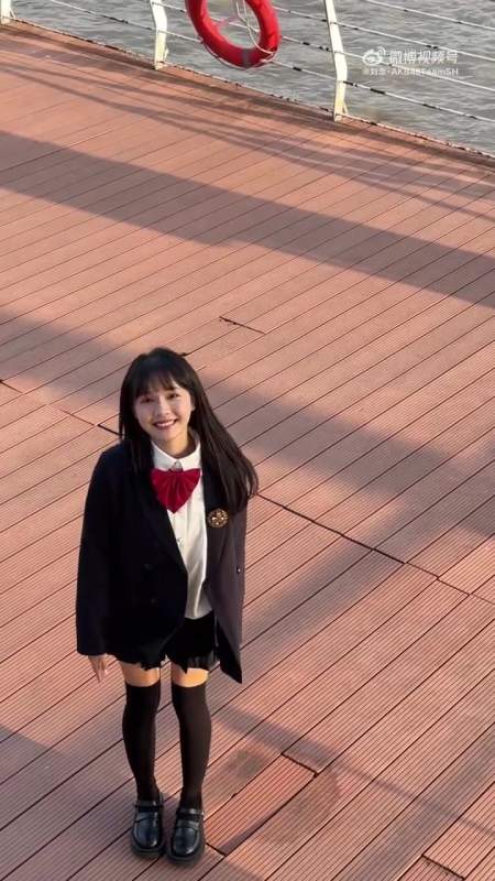 来给大家提供二创素材啦 akb48甜妹含量也太高了 为了我们的荣耀 刘念