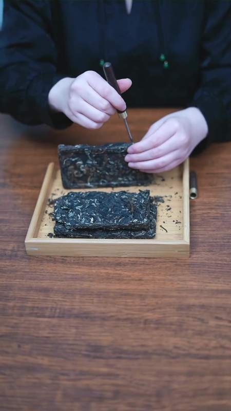 茶砖茶饼怎么翘?