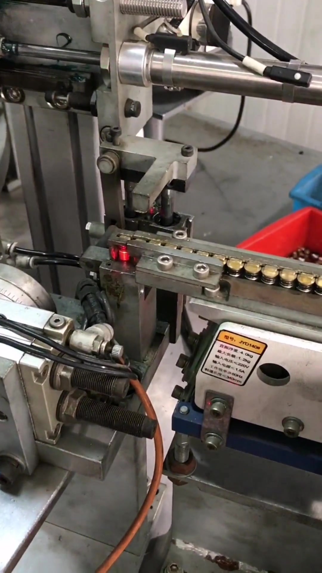 球阀阀杆自动装配 非标自动化 自动化-度小视