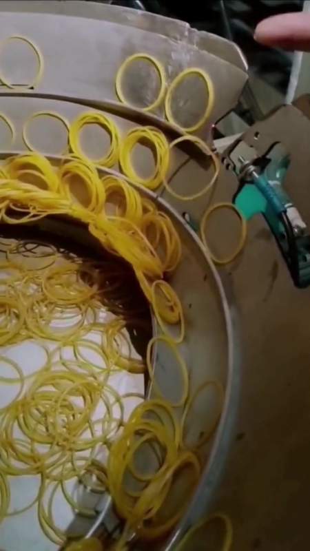 第9集|橡皮筋自动上料 非标自动化 振动盘-度小视