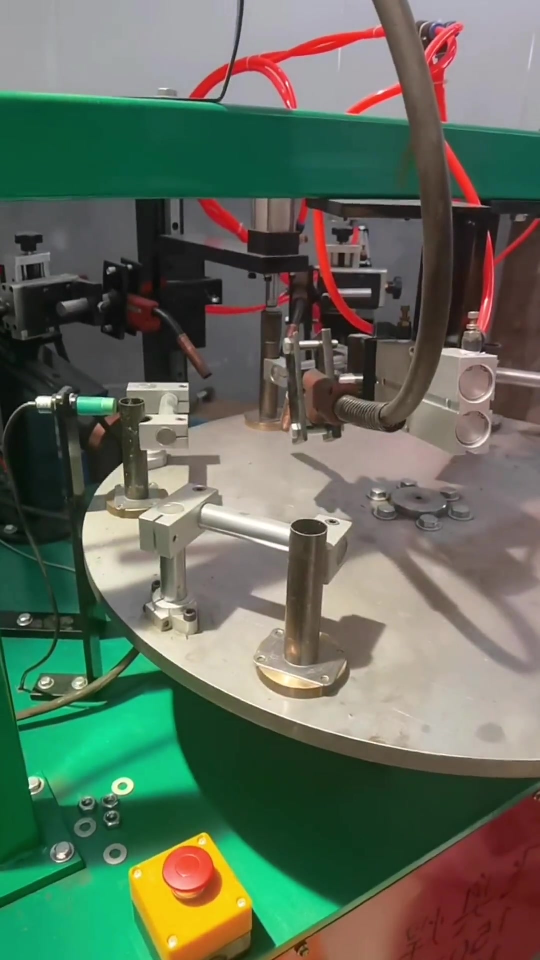 第1058集|转盘式自动焊接 自动化 非标自动化-度小视