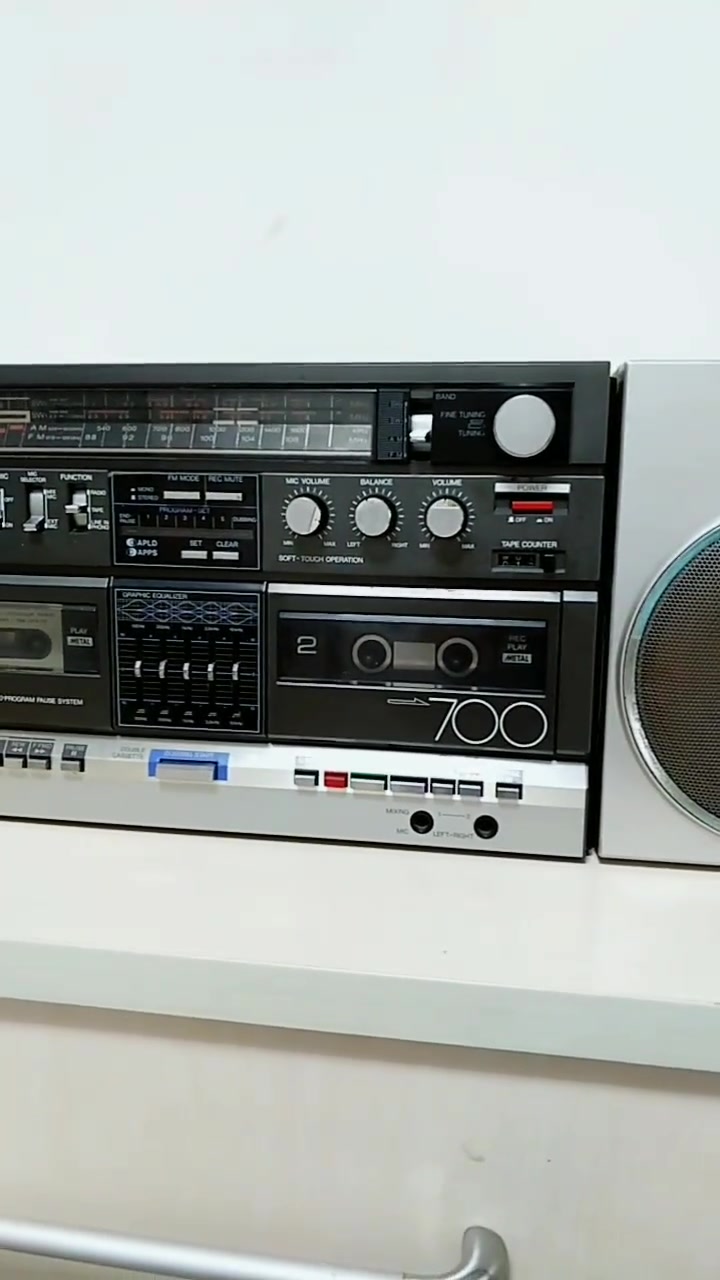 第176集|30年前夏普gf-700收录机,沉睡了10多年又复活了-度小视