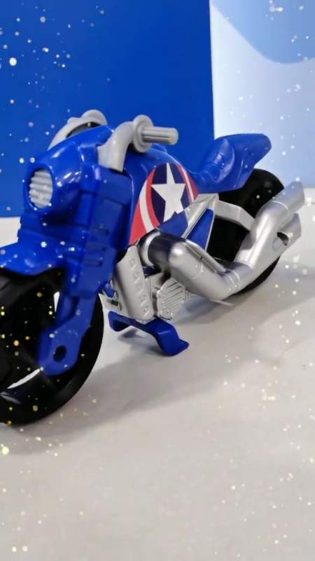 第112集|充满好奇心的奈克赛斯骑上了机车是什么感觉 奥特曼 玩具-度