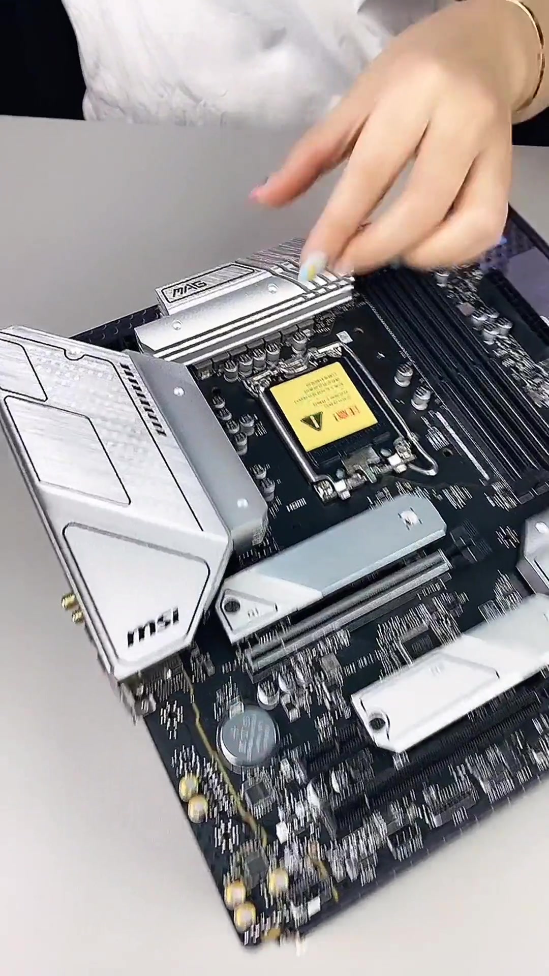 微星b660m迫击炮wifi主板拆解式开箱 组装电脑 电脑 diy电脑-度小视