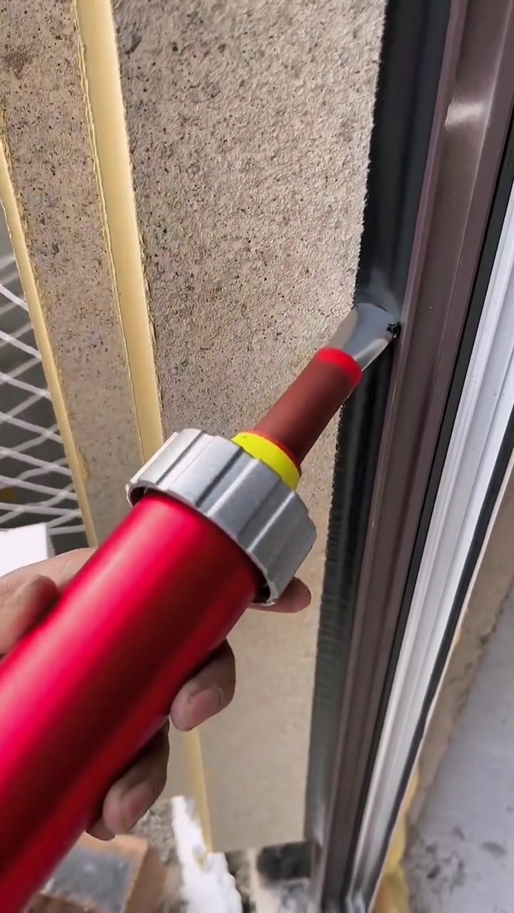 第9集|蜘蛛人高空打胶 打胶工艺 打胶人 打胶枪 打胶神器  小助手-度