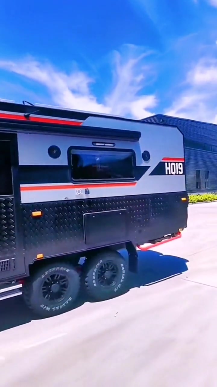 创作灵感 黑系房车 拖挂房车 户外