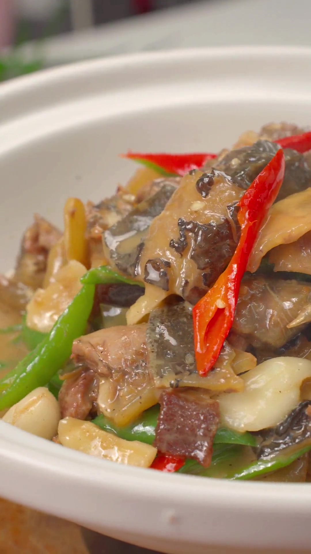 家常焖甲鱼的做法,软烂入味做法简单,过年在家做起来吧!