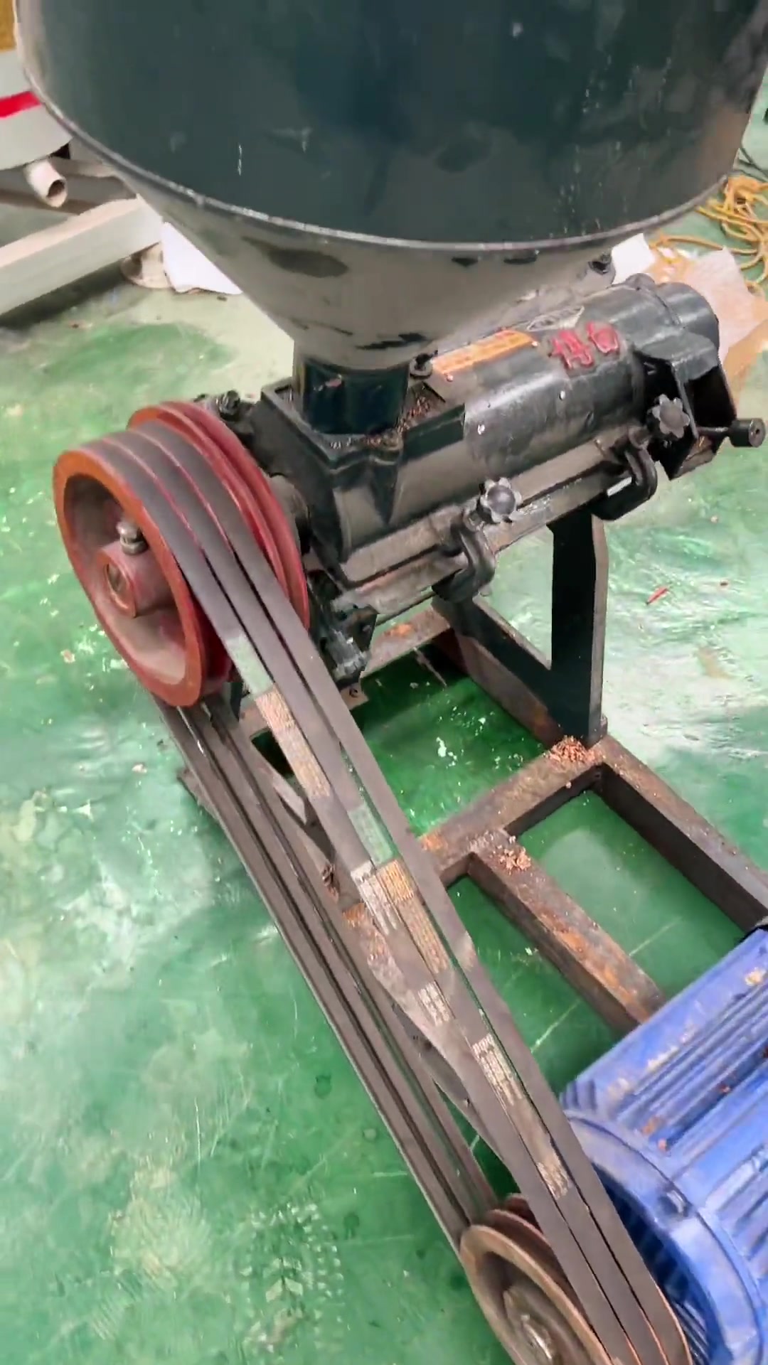 核桃脱壳机 榨油 螺旋榨油机 核桃脱剥壳机 榨油坊 油坊-度小视