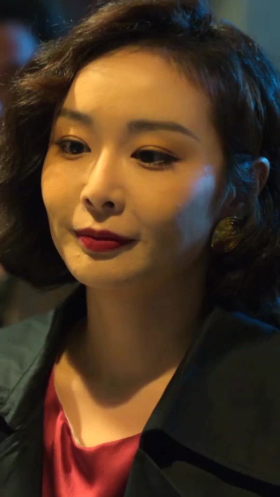 高叶的这段表演堪称国内饰演"大哥的女人"角色的天花板美出高级感