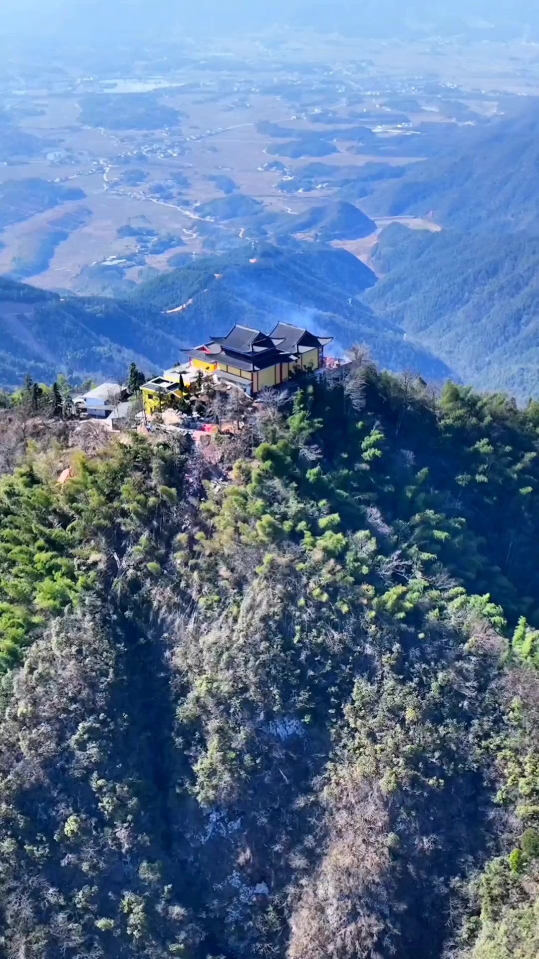 大板尖,位于赣西北九岭山脉地区,最为引人瞩目的圣地之一-度小视