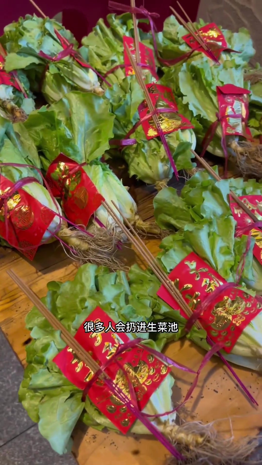 元宵节 就来佛山行通济吧,今年的行通济终于重开了,通济桥已经充满了