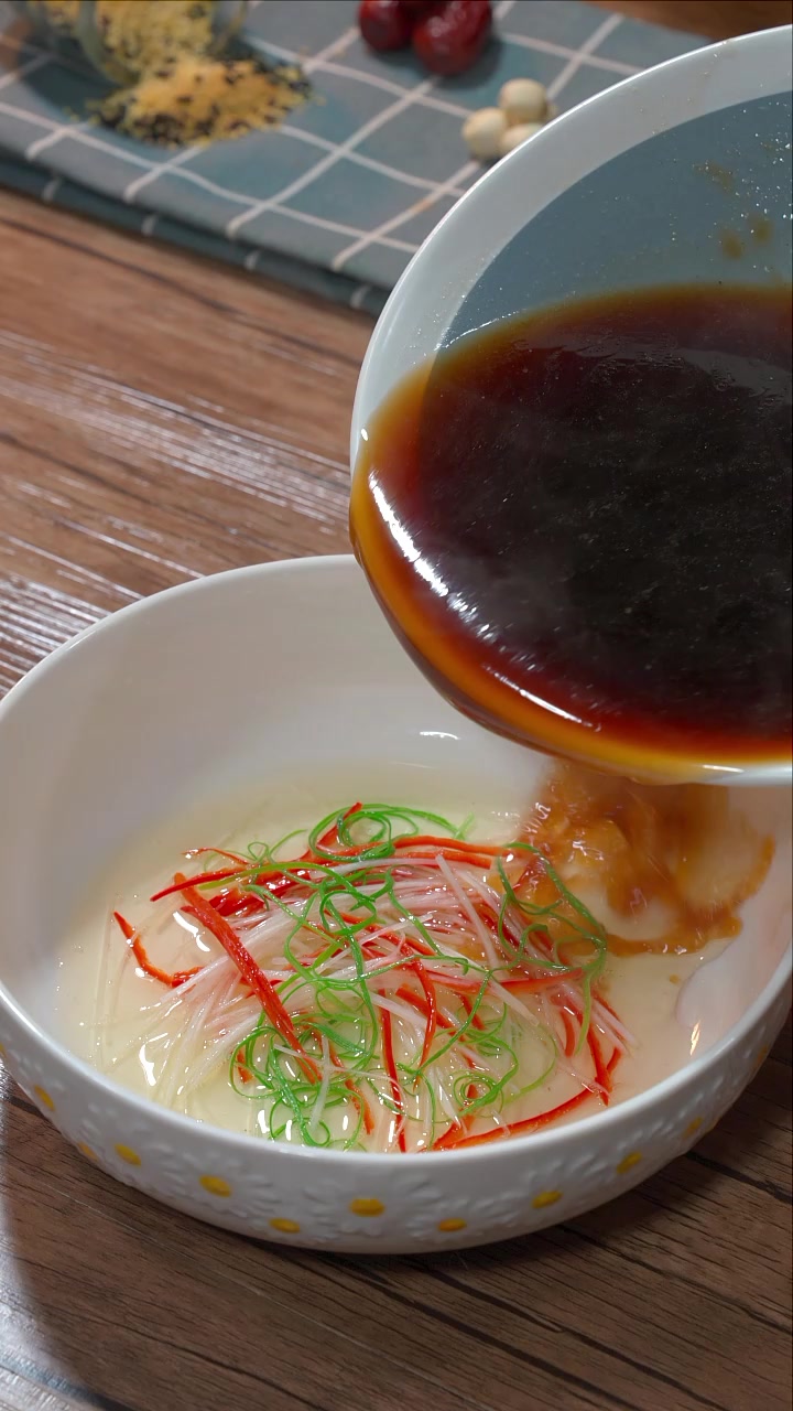 自制白灼汁,餐桌上必不可少的一道菜-度小视