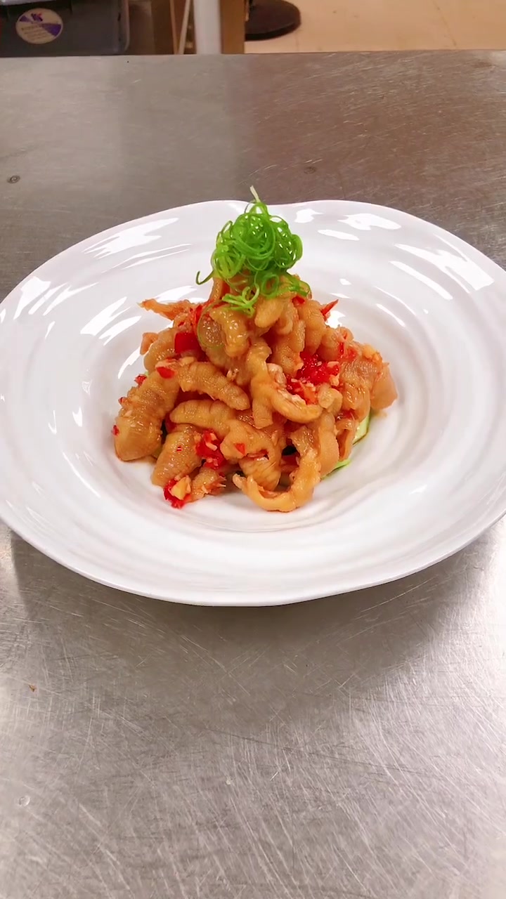 这款泰汁凤爪商业版,各大小型酒店适用.口味酸辣爽口.适合自己开店.