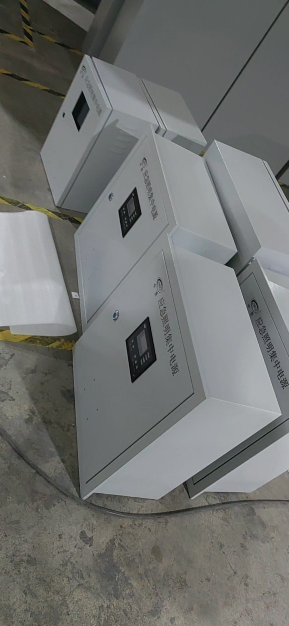 浙江中贵应急照明集中电源36v输出蓄电池能自动充电吗?