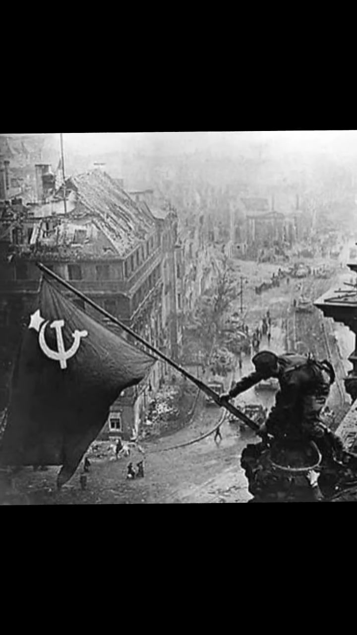 1941年——10.2德军在第二次世界大战中向莫斯科全力发动进攻.