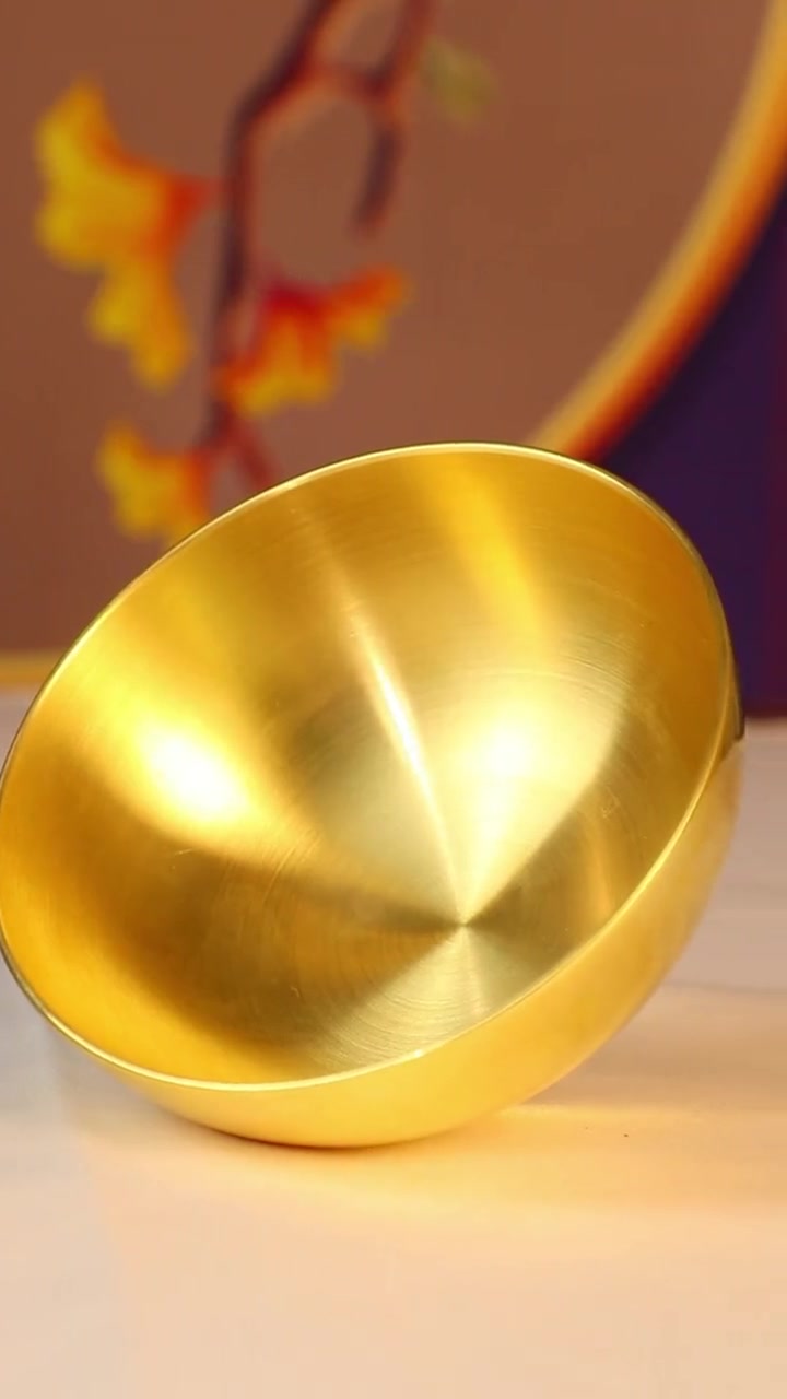 黄铜更接近于黄金色泽的颜色,非常适合用来制作摆件 铜雕 铜摆件 熔铜