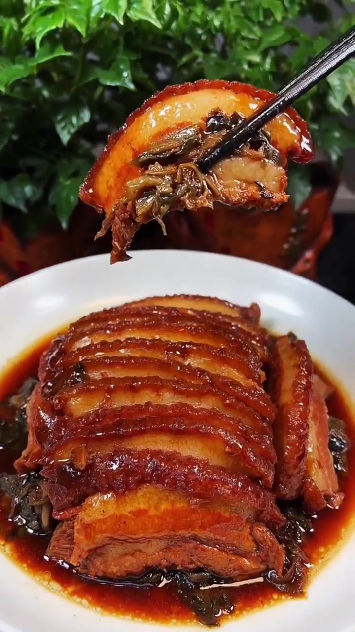 享受料理带来的成就感 食尚先生 梅菜扣肉 猪肉的神仙吃法  小助手